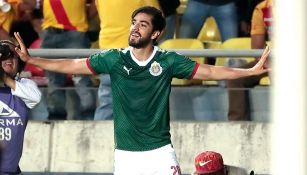 Rodolfo Pizarro celebra una anotación frente a Monarcas