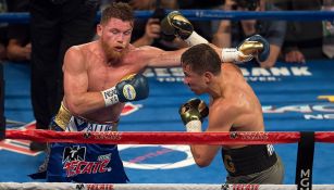 Canelos y GGG, durante combate 