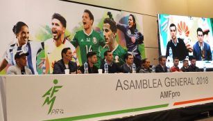 Jugadores de la Liga MX, durante una conferencia de prensa