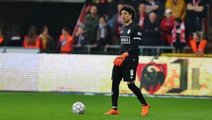 Guillermo Ochoa en un partido del Standard 