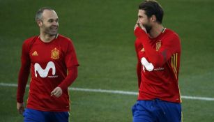 Iniesta y Ramos en un entrenamiento de la España