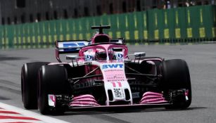 Checo recorre el circuito en el GP de Azerbaiyan