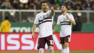 Marco Fabián lanza un grito en el juego entre el Tri e Islandia