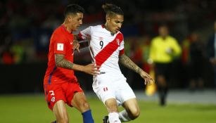 Paolo Guerrero, en un juego de las Eliminatorias de Conmebol vs Chile