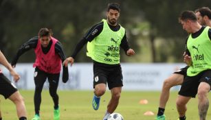 Luis Suárez participa en un entrenamiento de Uruguay en Montevideo