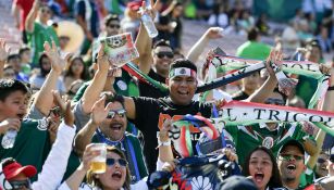 Aficionados apoyan a Selección Mexicana en amistoso 
