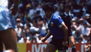 Maradona en el partido contra Inglaterra de 1986
