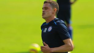 Zúñiga, en un entrenamiento con Cruz Azul 