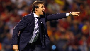 Julen Lopetegui da indicaciones en juego de España 