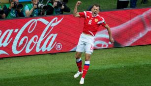 Cheryshev celebra uno de sus dos goles frente a Arabia