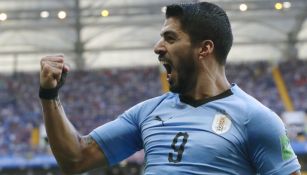 Luis Suárez festeja gol frente a Arabia Saudita 
