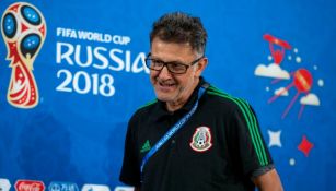 Juan Carlos Osorio previo a hablar en conferencia de prensa