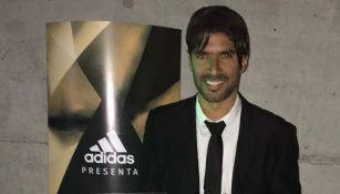 Sebastián Abreu sonríe en una entrega de premios