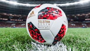 Telstar Mechta, en el campo de juego