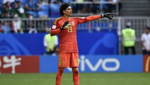 Guillermo Ochoa, en el juego entre Brasil y México en Rusia 2018