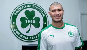 Jorge Enríquez, en su presentación con el Omonia Nicosia