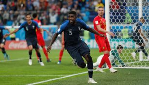 Samuel Umtiti celebra su anotación ante Bélgica