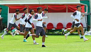 Chivas entrena de cara al Apertura 218