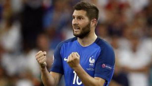 Gignac en un juego con la selección de Francia