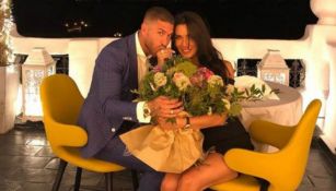 Ramos besa el anillo de compromiso que le dio a Pilar Rubio