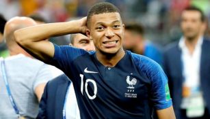 Mbappé durante la premiación de Francia