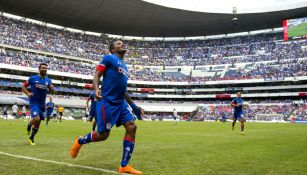 Rentería festeja gol con contra Puebla en la J1 del A2018