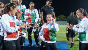 Charlyn Corral celebra la medalla de oro en los JCC de Barranquilla