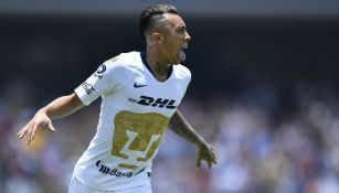 Martín Rodríguez festeja anotación con Pumas