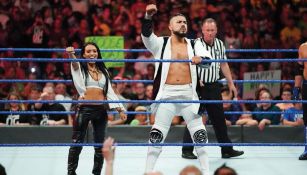 Andrade 'Cien' Almas antes de una lucha en SmackDown