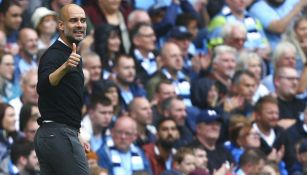 Guardiola dirige al City desde el banquillo