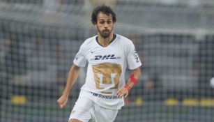 Alejandro Arribas durante un partido con Pumas