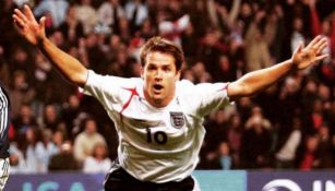 Michael Owen celebrando un gol con la Selección Inglesa