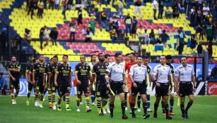 América y Monarcas saltan al terreno de juego del Azteca