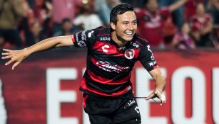 Erick Torres celebra anotación con Xolos