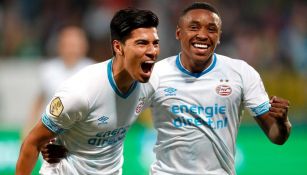 Érick Gutiérrez celebra un gol con el PSV 