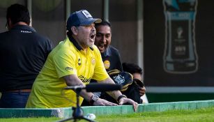 Maradona previo a un partido con Dorados