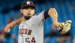 Roberto Osuna, durante un juego con los Astros