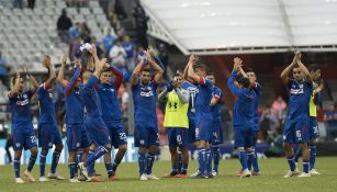 Cruz Azul celebra victoria contra Rayados en el Azteca