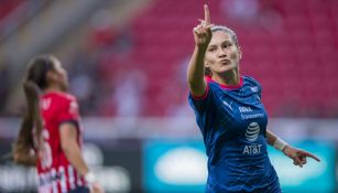 Mónica Monsiváis celebra anotación contra Chivas