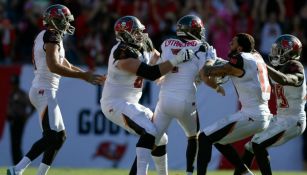 Los Buccaneers celebran el triunfo contra Cleveland