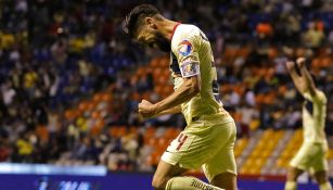 Oribe Peralta celebra gol contra Puebla 