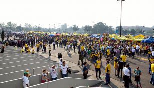 Afición del América en las taquillas del Azteca