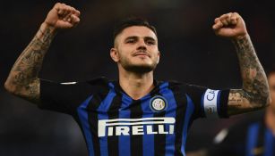 Mauro Icardi festeja gol con el Inter