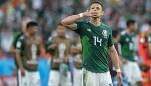 Javier Hernández en partido con la Selección 