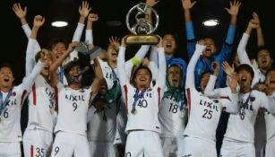Jugadores del Kashima Antlers festejan tras ganar al Persépolis 
