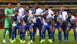 Pachuca tomándose la foto previo al encuentro contra Atlas 