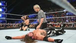 Daniel Bryan después de derrotar a AJ Styles