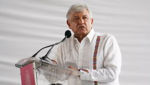 Andrés Manuel López Obrador habla durante un evento público