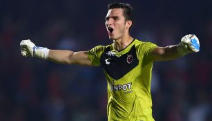 Jurado celebra gol de Veracruz contra Gallos Blancos 