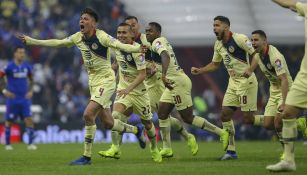 América celebra su anotación frente a Cruz Azul